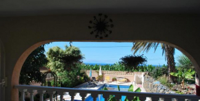 Estudio con preciosas vistas al Mar con terraza, piscina y BBQ